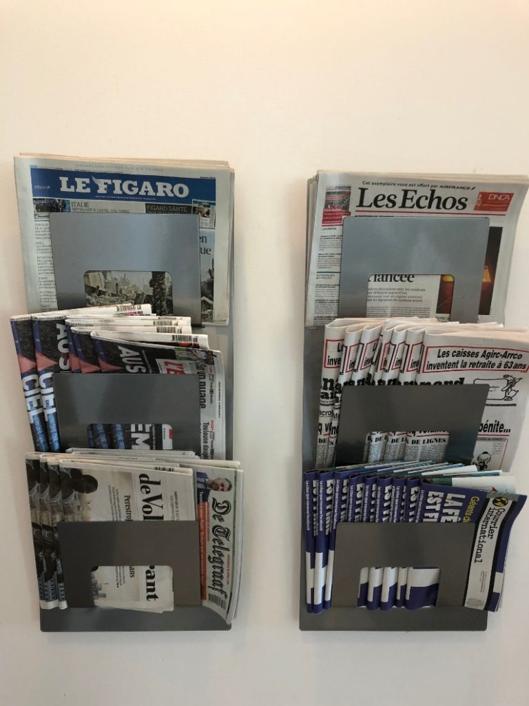 French Language Newspapers Air France Lounge SFO